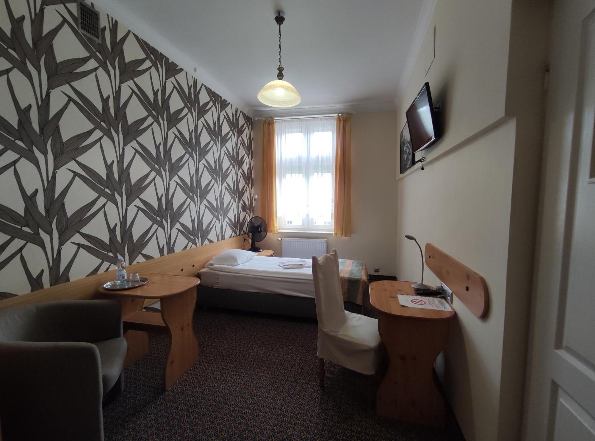 Hotel Atena Slupsk Exterior photo